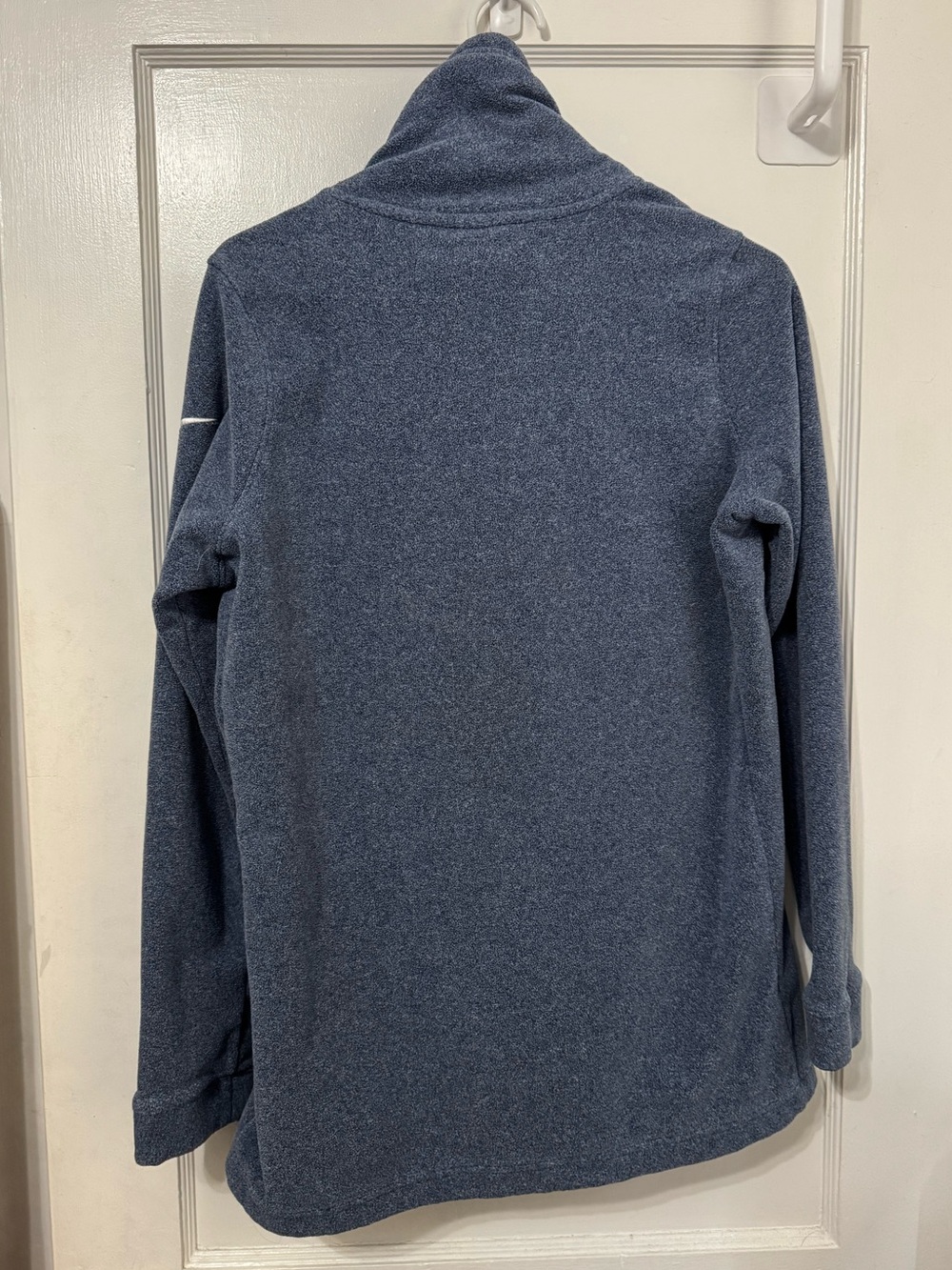Nike Dri-Fit Fleece Funnel
Neck Pullover Sweatshirt Size
Large - Picture 5 of 5